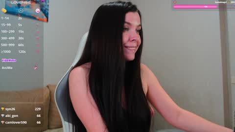 Snapshot of lunalovesuu chatting on 12/04/24, 12:19 Luna online show from 12/04/24, 12:19