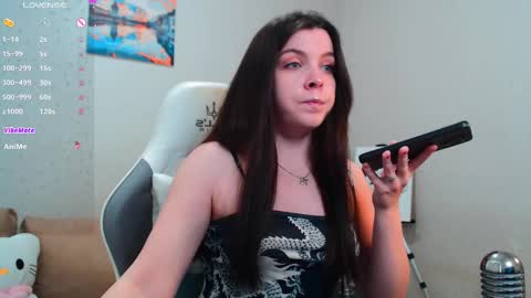 Snapshot of lunalovesuu chatting on 03/04/25, 07:41 Luna online show from 03/04/25, 07:41