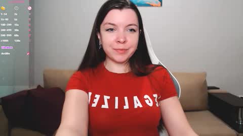 Snapshot of lunalovesuu chatting on 09/29/25, 04:45 Luna online show from 09/29/25, 04:45