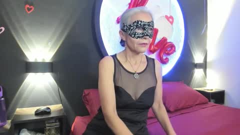 lunamisteriosa_ online show from 02/17/26, 11:29