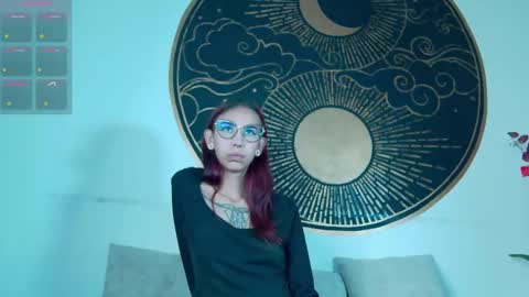 Luna online show from 09/18/25, 07:49