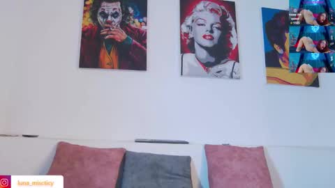 Luna online show from 11/05/25, 08:09