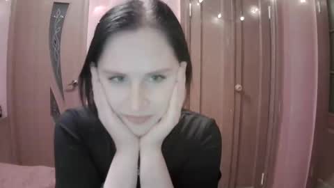 lunamystique_ online show from 01/27/25, 07:46