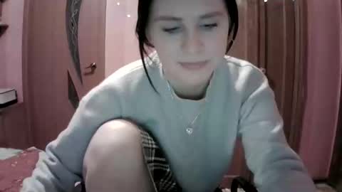 lunamystique_ online show from 01/30/25, 02:49