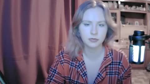 lunamystique_ online show from 02/09/26, 08:57