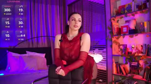 Luna  next streams Mon Fri Sat Sun 8pm-5am gmt0 online show from 12/20/25, 09:00