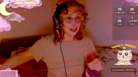 Luna online show from 04/28/26, 09:31