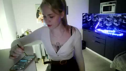 lunapeony online show from 02/09/26, 03:49