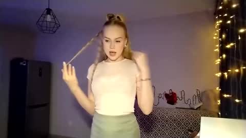 lunapeony online show from 03/09/26, 02:54