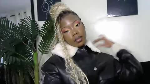 Smiley online show from 04/22/26, 07:33