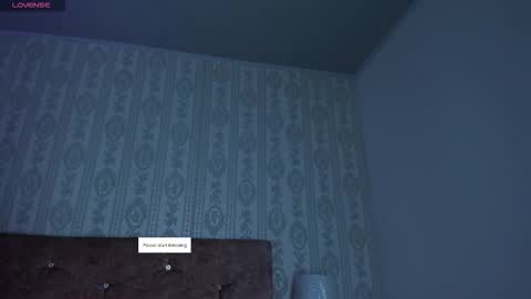 Luna  online show from 09/18/25, 08:22