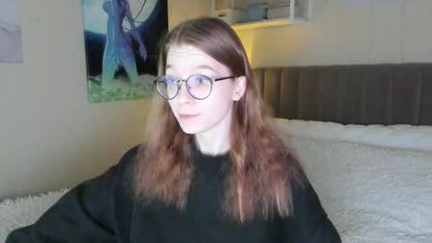 Snapshot of lunar_sofia chatting on 02/27/25, 10:26 Sofia online show from 02/27/25, 10:26