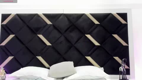 Lia 3 online show from 04/01/26, 07:44