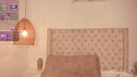 Snapshot of lunara_vall chatting on 06/23/26, 05:38 Lia 3 online show from 06/23/26, 05:38
