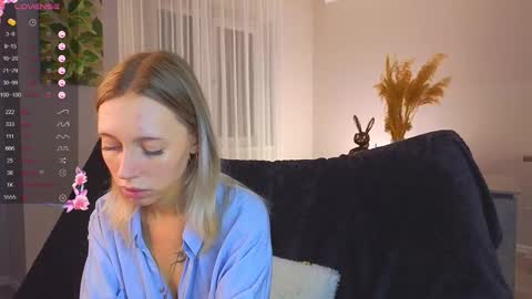 Kelly online show from 11/11/25, 02:39