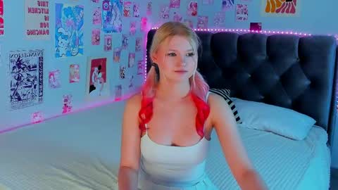 lunariafox online show from 05/30/26, 02:36