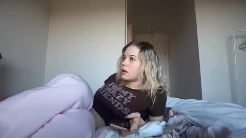 lunarose17 online show from 01/17/26, 08:56