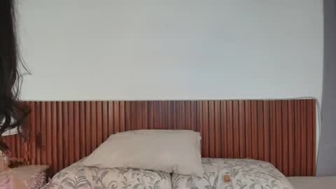 Luna Rousse online show from 04/13/26, 03:56