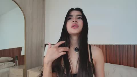 Luna Rousse online show from 06/03/26, 02:36