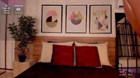 Luna Ruso  online show from 11/29/25, 08:01