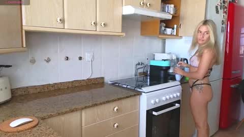  Luna online show from 11/08/25, 12:27