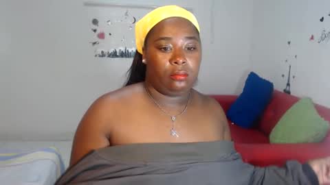 Snapshot of lunathaylor chatting on 12/06/24, 03:22 luna thaylor online show from 12/06/24, 03:22