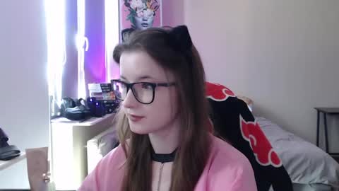LunaXcherry online show from 06/07/26, 11:03