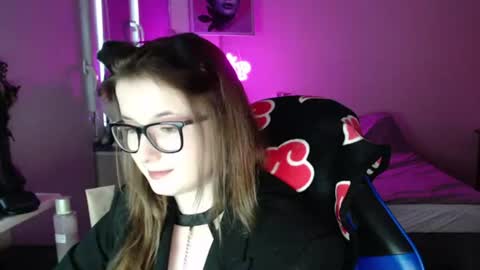 LunaXcherry online show from 06/09/26, 06:08