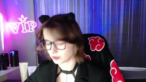 LunaXcherry online show from 07/21/26, 04:42