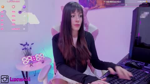   online show from 11/25/25, 08:42