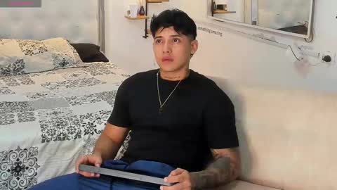 Snapshot of lunay_xtreemboy chatting on 09/12/25, 12:11 Lunay online show from 09/12/25, 12:11