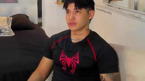 Snapshot of lunay_xtreemboy chatting on 11/11/25, 01:16 Lunay online show from 11/11/25, 01:16