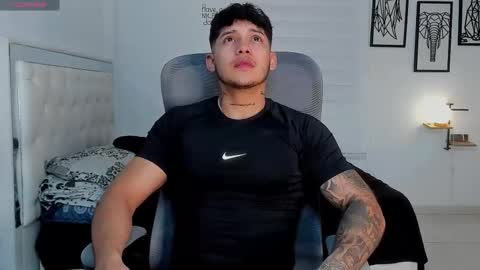 Lunay online show from 01/17/26, 04:06