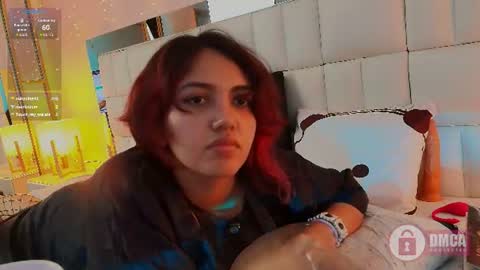 Snapshot of lune_noire chatting on 08/04/26, 03:58 Lune online show from 08/04/26, 03:58