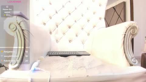 lunitadiva online show from 02/25/25, 07:03