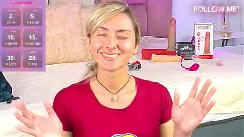 lunitadiva online show from 11/30/25, 03:49