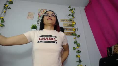 Luna Tamara online show from 12/03/25, 04:20