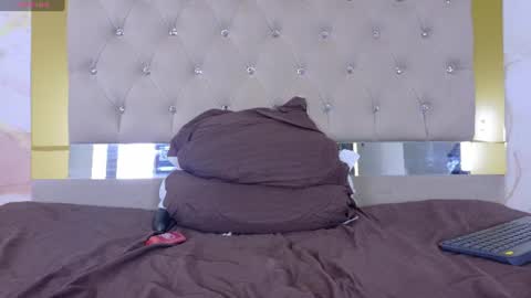 lunna__tylor online show from 07/07/26, 06:47