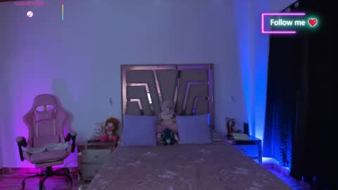 LUNA ROSE online show from 03/18/26, 03:42