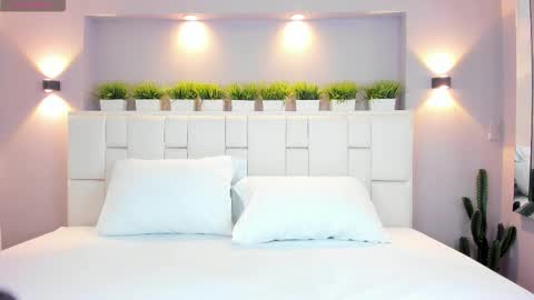 L U N N A online show from 12/17/25, 04:07