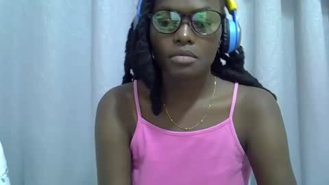 sweet girl online show from 10/15/25, 12:33