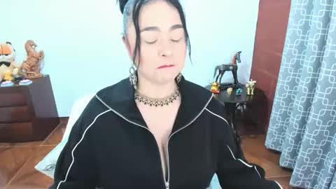 PAULINA online show from 04/14/26, 01:39