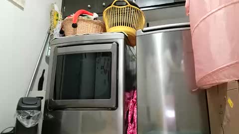 .Clarissa. Follow me on Instagram   miss buns  online show from 02/02/26, 12:04