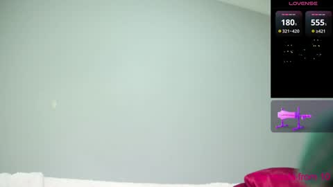 Snapshot of lusciouslipsxx chatting on 01/05/25, 09:59 lusciouslipsxx online show from 01/05/25, 09:59