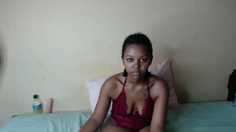 Snapshot of lush_goddess chatting on 05/29/26, 12:25 shan online show from 05/29/26, 12:25