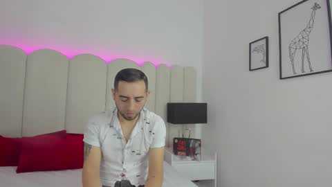 Snapshot of lushian_luna chatting on 11/26/25, 03:13 Lushian And Luna online show from 11/26/25, 03:13