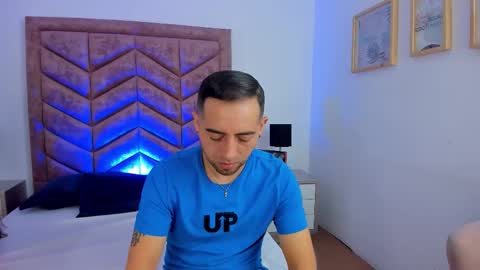 Snapshot of lushian_luna chatting on 12/15/25, 03:05 Lushian And Luna online show from 12/15/25, 03:05