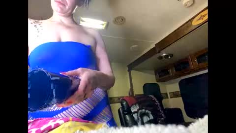 Kikithebaee online show from 02/18/25, 12:48