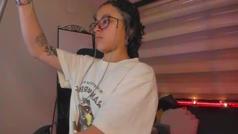 Snapshot of lusiana__ chatting on 05/28/26, 12:13 Luci online show from 05/28/26, 12:13