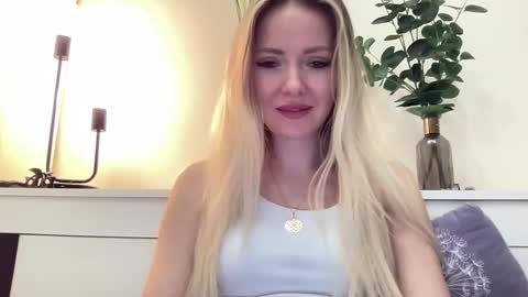 lusiluv online show from 02/06/26, 06:33